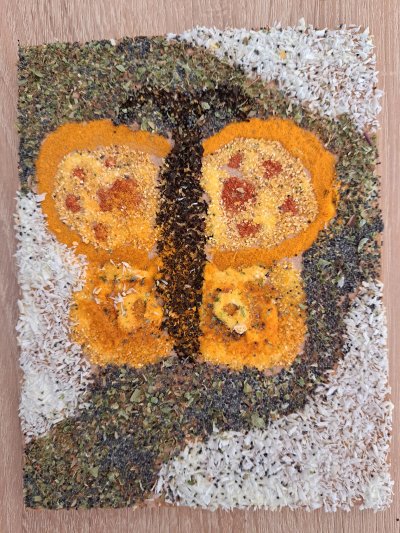 Zajęcia plastyczne - mozaiki z artykułów spożywczych